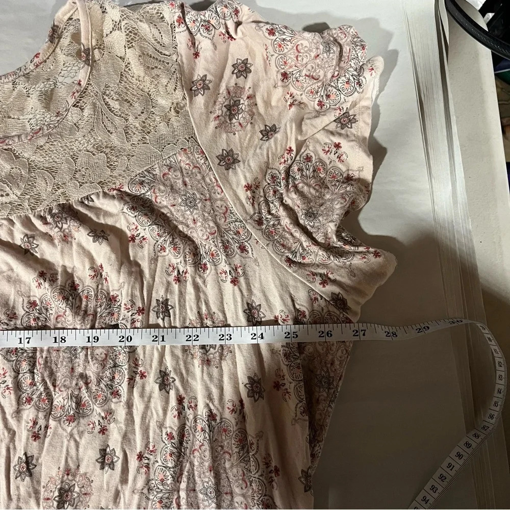 TORRID ~ Bundle of Two Business Casual Tops Floral Boho Lace Super Soft Knits - Picture 16 of 16
